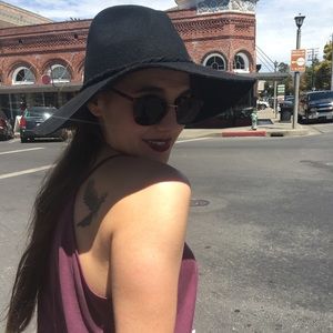 Meet your Posher, Jordan